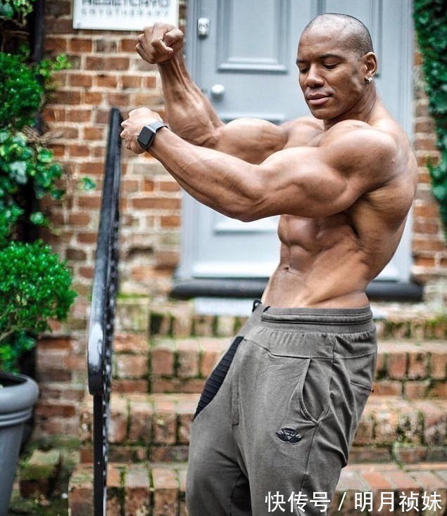 肱三头肌|坚持弯举手臂不增粗教你健身技巧,让麒麟臂撑满袖口!
