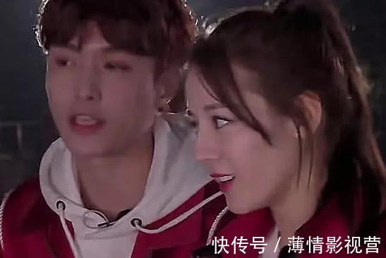 张艺兴|罗志祥不慎摔倒，只有1人蹲下扶他，谁注意到一旁张艺兴的表情？