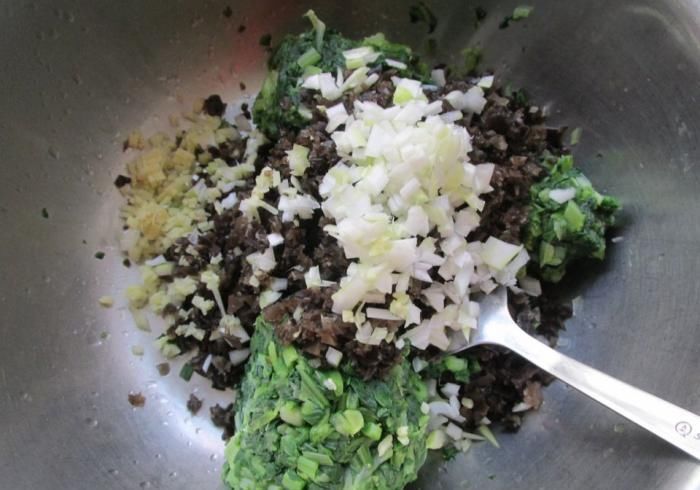 蒸包子冷水上锅还是开水上锅大厨原因在这里,学会包子特喧软