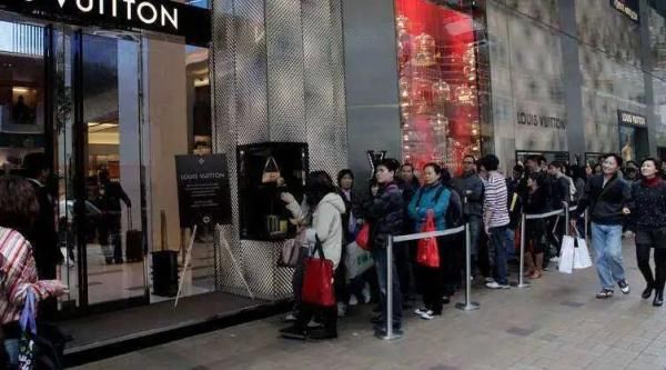 寺库|寺库上买二手奢侈品包靠谱吗？这回是上海卖家先急了…