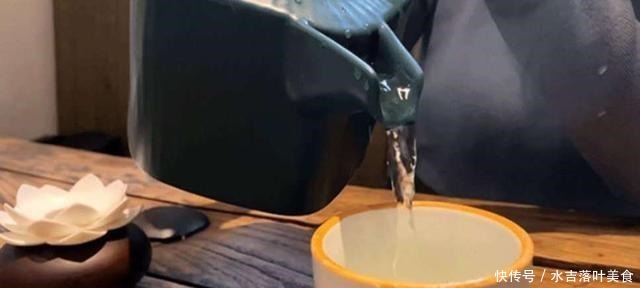 在珠海市中心,一个隐藏的老院隐藏着一个食品研究所