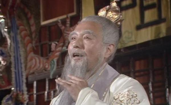 哪吒师父从不怕哪吒闯祸,为何悟空师父却很怕悟空惹事?有真相了