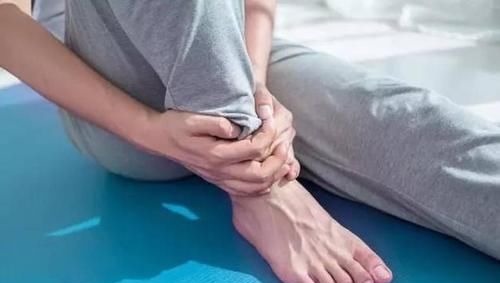 出血脂|血脂高不高，”小腿“先知？医生：血脂偏高，身体或有这几个表现