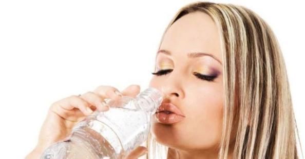 女性|女性不想衰老太快,日常生活中做到5点,或比同龄人要显年轻!