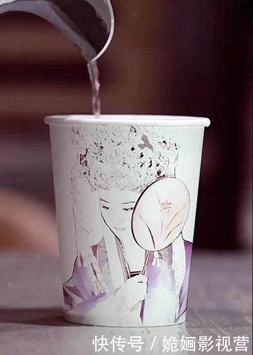 杯子|美术生在杯子上画“知否”,当倒入水瞬间,网友居老师挺住