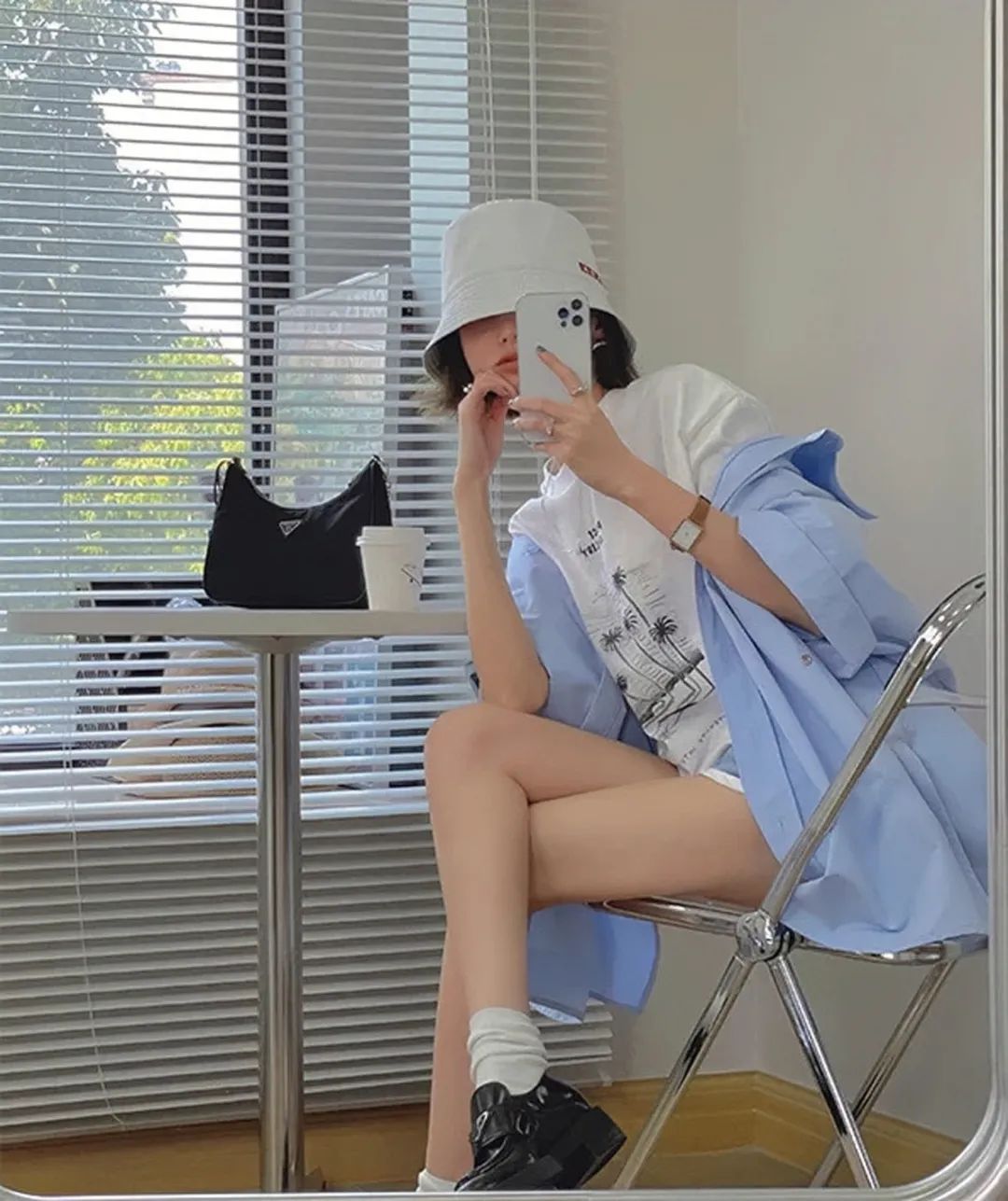 彼得潘|别再穿黑白灰了！今年流行“初恋色”，惊艳又高级