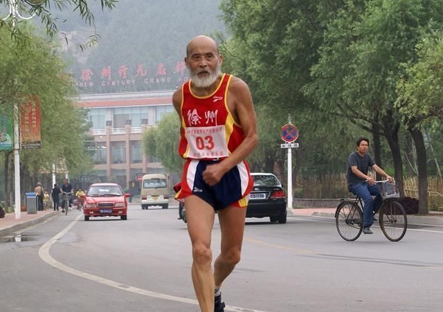 一日三餐|六十岁、七十岁、八十岁以上的老人该如何养生,你知道吗