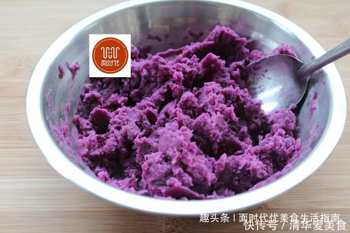 好吃|紫薯发糕最简单做法,筷子搅一搅,甜而不腻,出锅比蛋糕柔软好吃