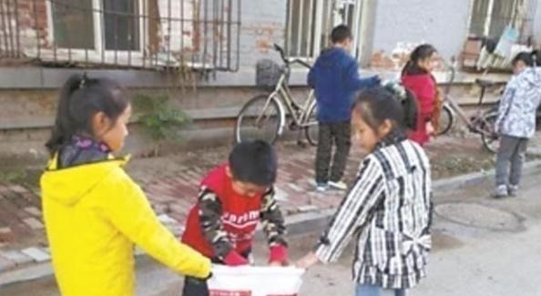 孩童时期|孩童时期,一定要让孩子吃这4种苦,他会在以后的道路走的更远