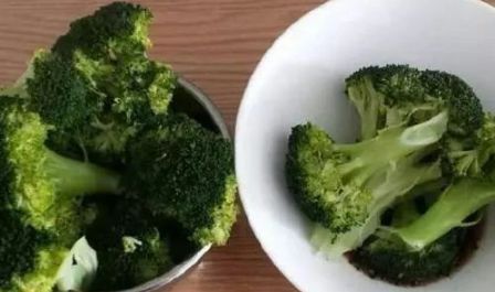 8种癌都＂怕＂这种菜！但99%的人都吃错了，配上它，营养翻倍~