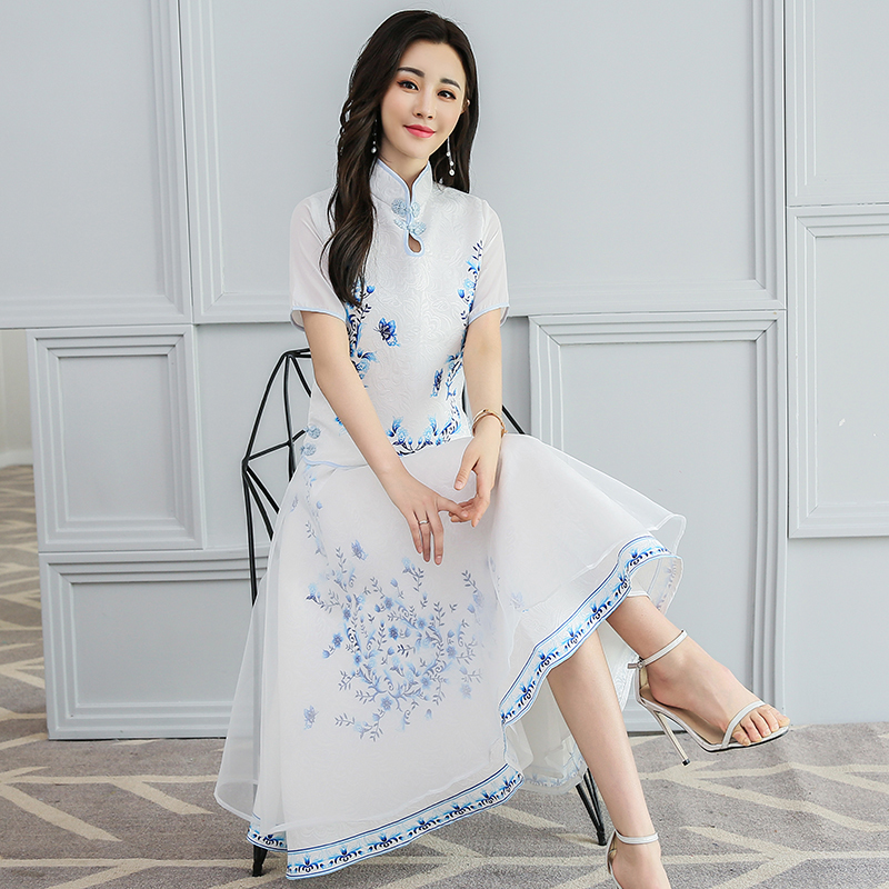 印花 岁月的沉淀与现代的冲刷!一袭改良旗袍裙,诠释东方女性神韵之美