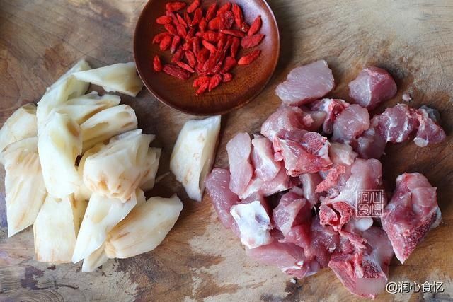 莲藕|天越冷,越要多喝这碗汤,我家一周喝3回,营养又滋补,暖和入冬