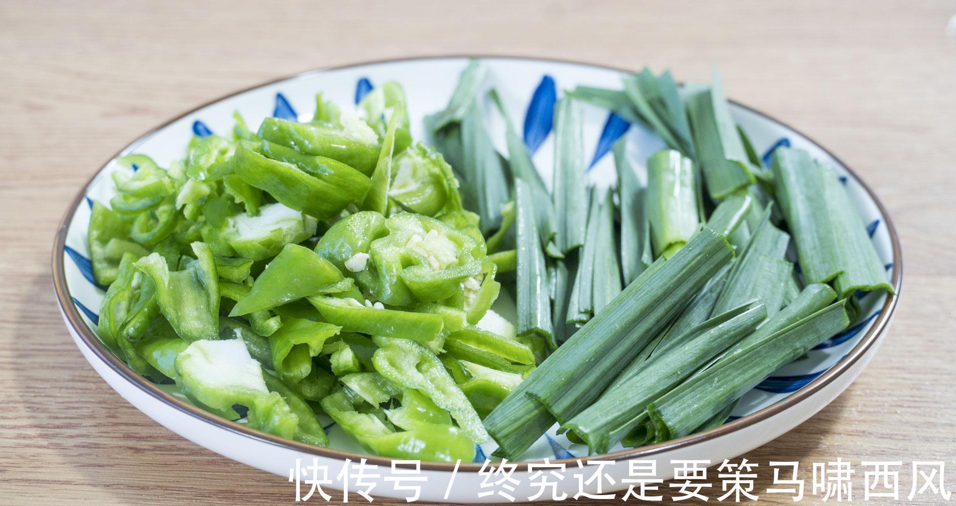 1家4口的晚餐，荤素搭配，有鱼有肉，比在外面吃的好，还实惠