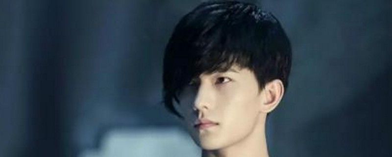 闷油瓶在陨石里发生了什么