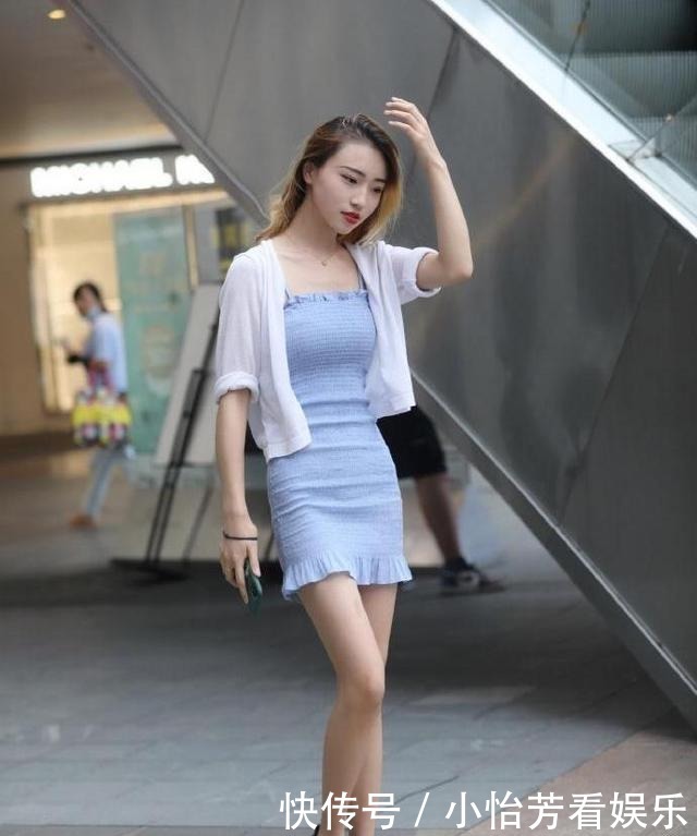 连衣裙不要穿高跟鞋,像美女一样穿,时尚柔软