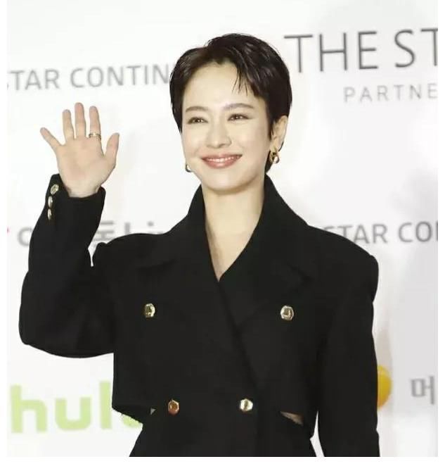 宋智孝入选韩国12月份电视综艺明星品牌价值榜第三名