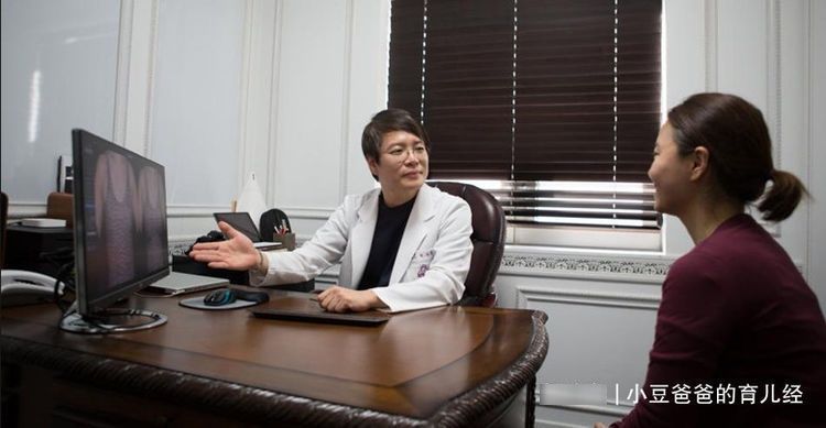 餐具|8月龄宝宝被奶奶喂进医院,儿科医生:不懂辅食,也别糊弄孩子