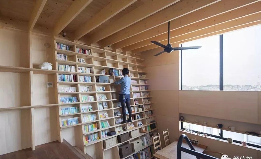 日本|日本设计师设计的房屋, 既能放置图书又能当梯子用, 还抗震
