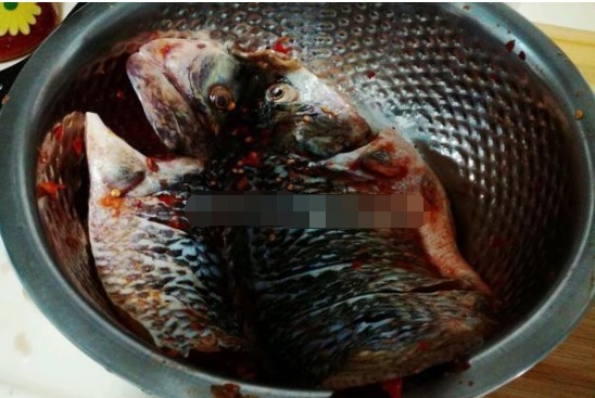 夏天这样吃鱼最适合,比蒸的还嫩,比烤的还香,越吃越馋