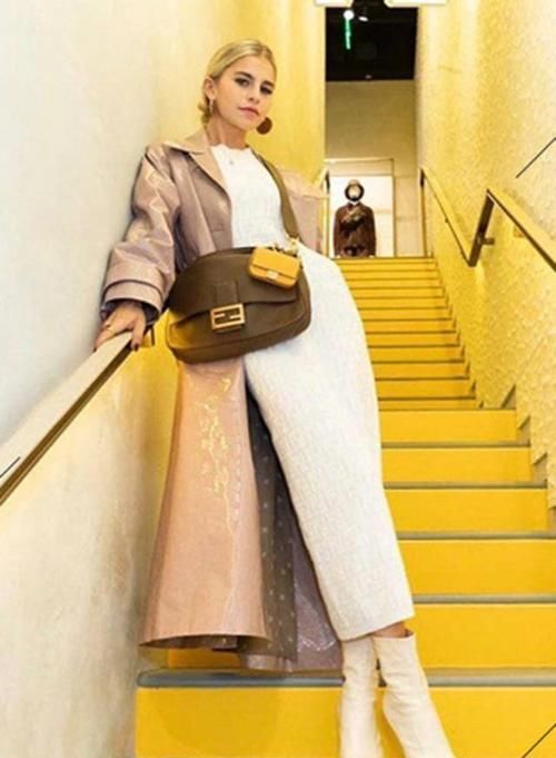 长款风衣|大家都在穿的风衣,怎么才能穿出新意?掌握搭配方式是重点