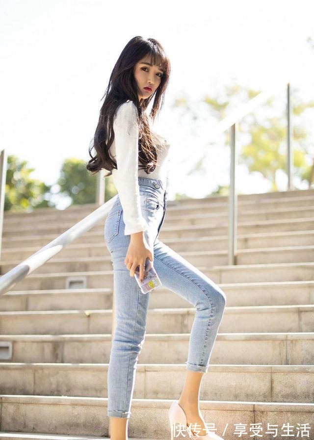 百搭风 “高跟鞋”如何穿出“20岁”的小姐姐风范!