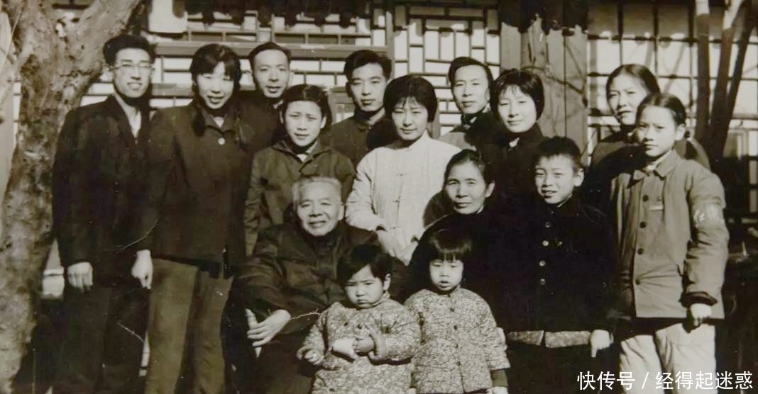 张学良硬核追偶像,不仅自己当粉丝,还拉着下属一起