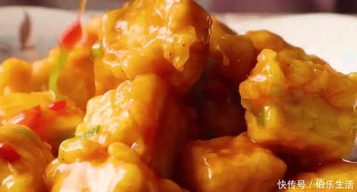 爽口|鲜香软嫩的茄香豆腐,甜鲜爽口,营养好吃,孩子喜欢的辅食菜肴