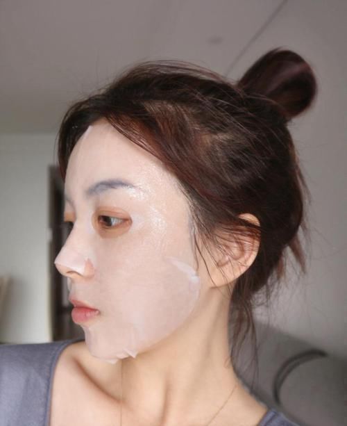 敷面膜的8大陋习,没效果还可能伤脸,偏偏很多女人都习惯这样做