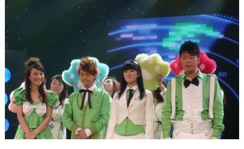 风气|芒果台80多位艺人签署《艺德承诺书》，网友：忘记让节目嘉宾签了