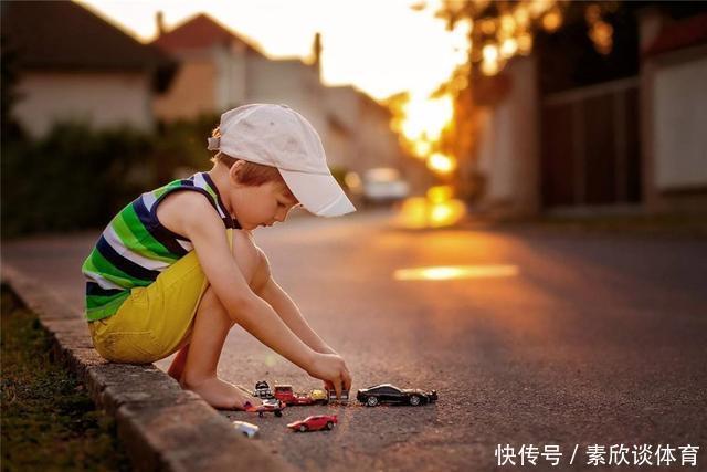 次卧|为什么孩子会指着空房间说“有人”?不是迷信,父母最好能知道