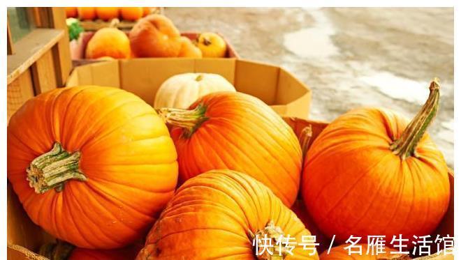 南瓜皮|秋季多给家人吃南瓜，润秋燥，补气血，这样做女人孩子都爱吃！