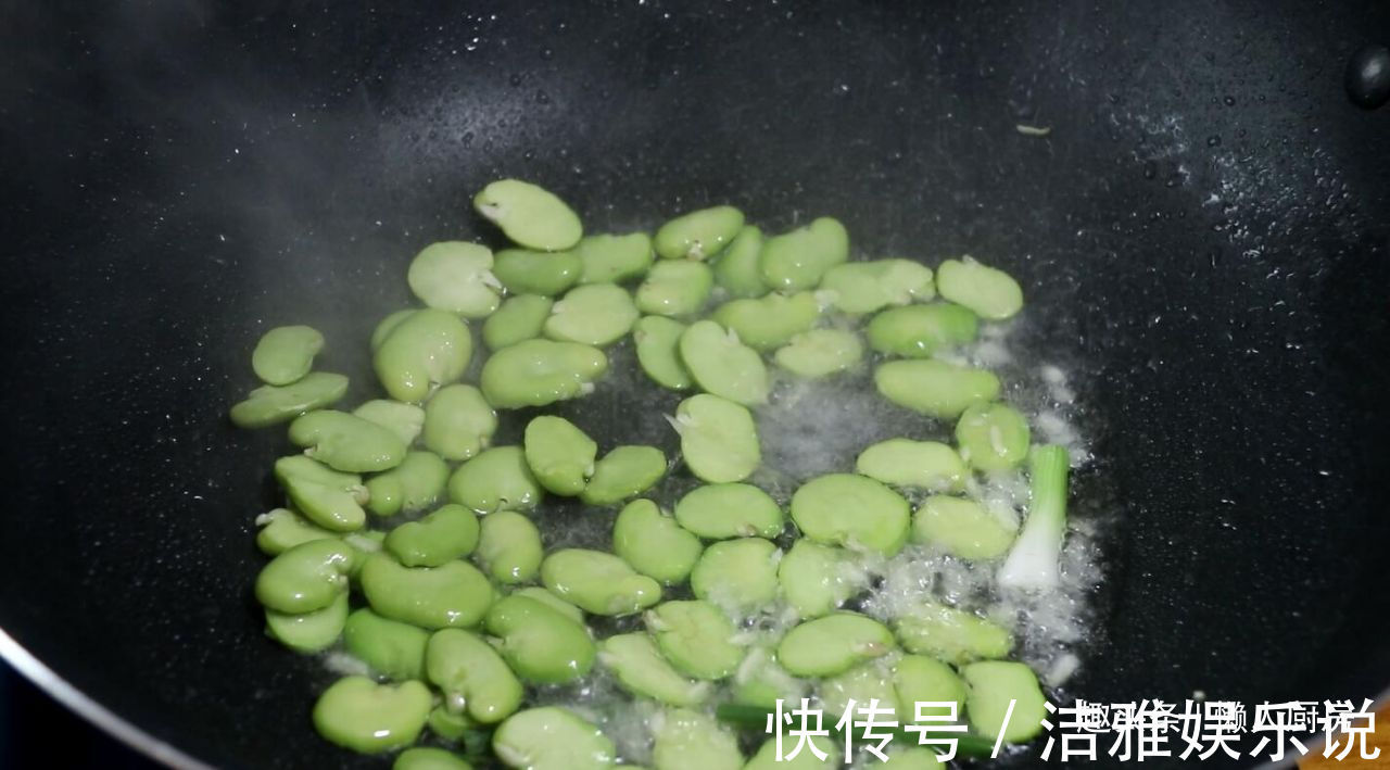 肉嫩|蛏子别只会炒着吃，教你做一碗蛏子汤，鲜中带香，肉嫩不老