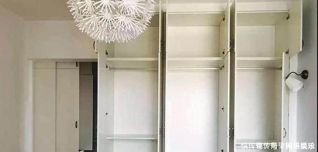 生活质量|衣柜是请木工打造好还是买定制的好一问内行人,才懊悔没早知道