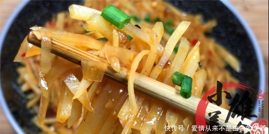 土豆丝|炒土豆丝时，有人泡水有人焯水一直都错了，这才是正确做法