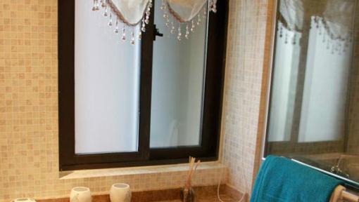 贴膜|窗户贴膜和装窗帘哪个好,浅谈装修中二者优缺点