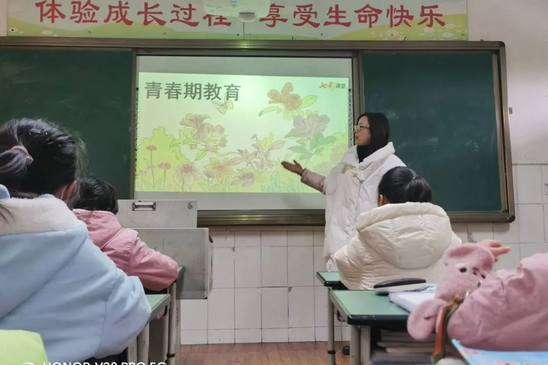 新区|关爱中小学生心理健康，新区学校在行动