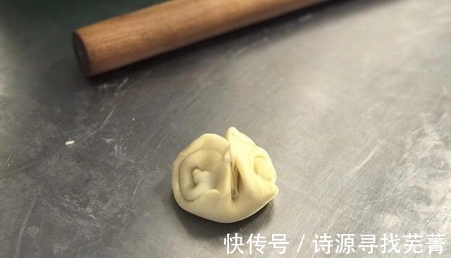 细砂糖|酥软可口的香芋酥，口口惊喜，不是一个好吃就能概括的美味！