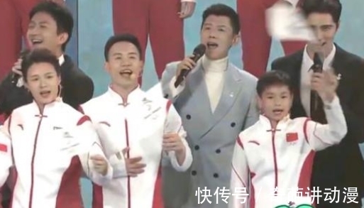 全紅嬋有多討喜?陳偉霆與她暢聊,鄧超和她合影,央視合唱站C位