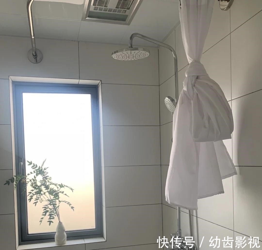 装修|三无装修“一穷二白”?她家102㎡穷装简约风,越住越舒适