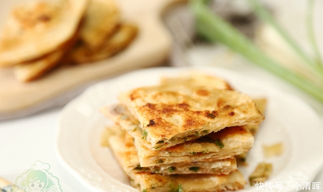 又快又好|葱花饼吃了几十年,第一次发现如此妙招,太棒了!又快又好层层酥