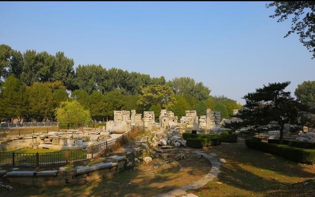 潢川|“圆明园”被毁前照片在英国曝光，网友感叹：这般美景实属可惜