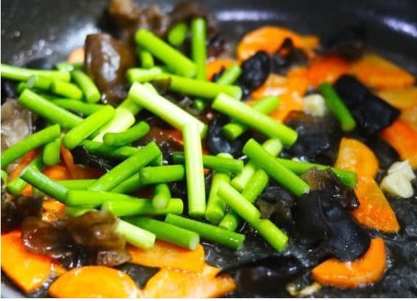 免疫身体|3样一起炒，女人尤其要吃，增强免疫身体好，皮肤水灵还减肥