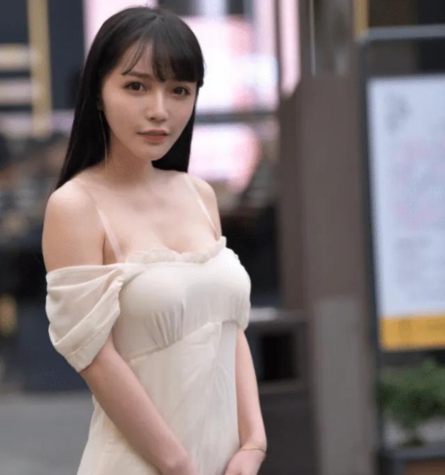 高跟鞋 时髦迷人的“仙女裙”,美女们笑得太开心了,网友:真的好满足