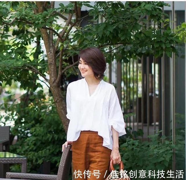 颜色 人民币配色火了!40+女性入秋穿衣就照着它搭配,温柔更显气质!