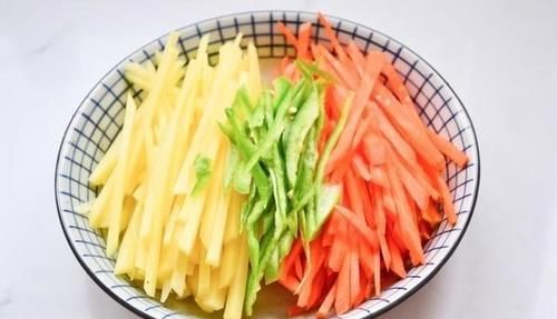 初春，最爱这款懒人早餐，皮薄馅多，比油条包子强多了，太香了