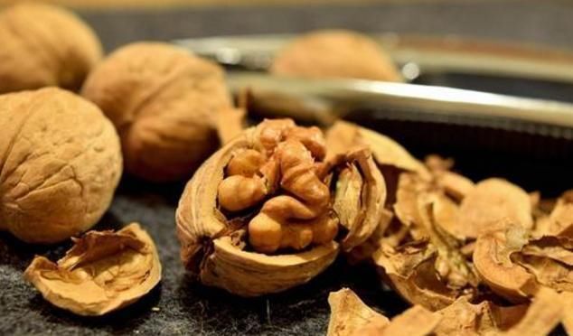 常吃核桃虽然好处多多，但需牢记3大禁忌，很多人不清楚