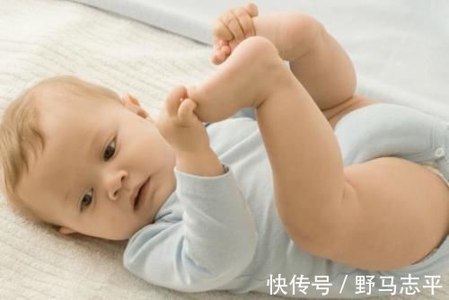 生活环境|4个月的宝宝，如果已经掌握5个“本领”，说明大脑发育水平达标