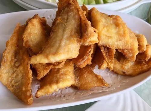 不管炸什么鱼,别只用淀粉,大厨教你一招,鱼肉外酥里嫩,不腥气