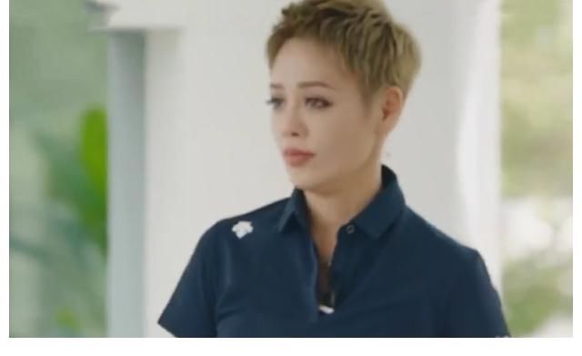 成员|《中餐厅5》成员介绍，姚安娜16个字评价高，龚俊却只有2个字