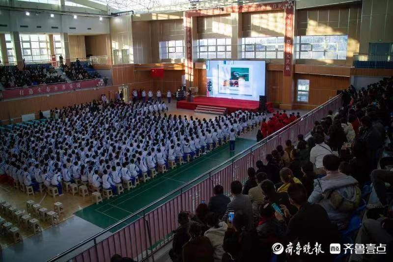 济南大学|礼法明世善梦未来，济南大学城实验高中举办高三学子成人礼